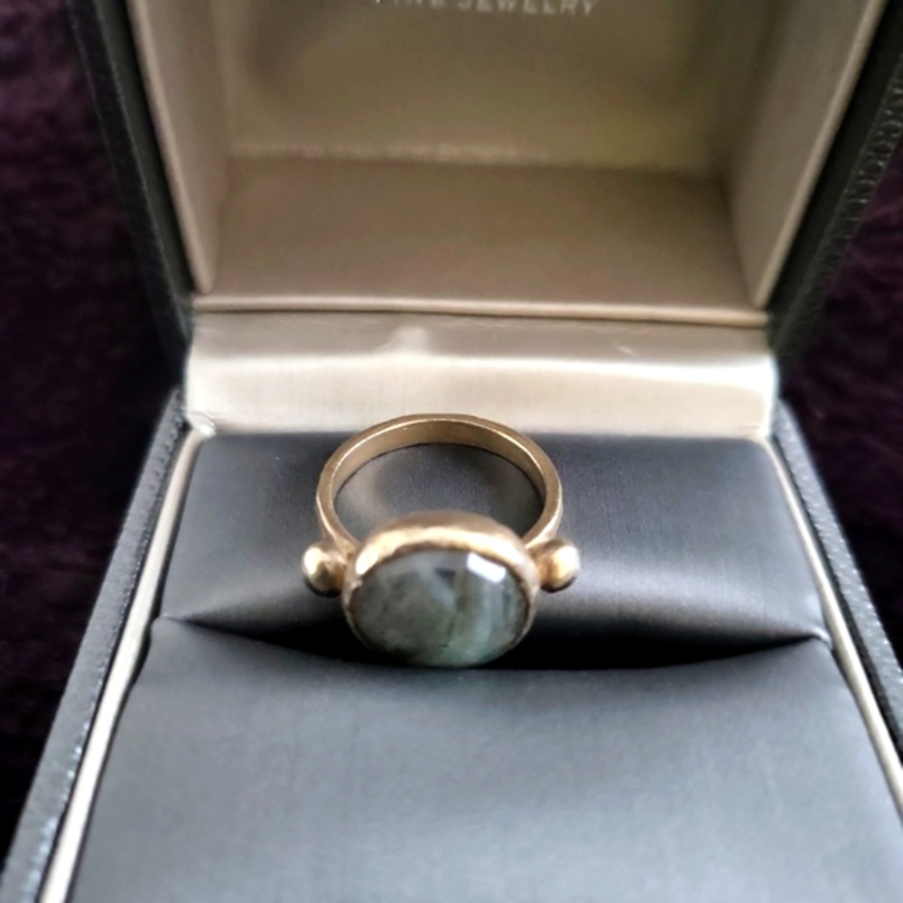 Labrodite Ring - Picture 3 of 8